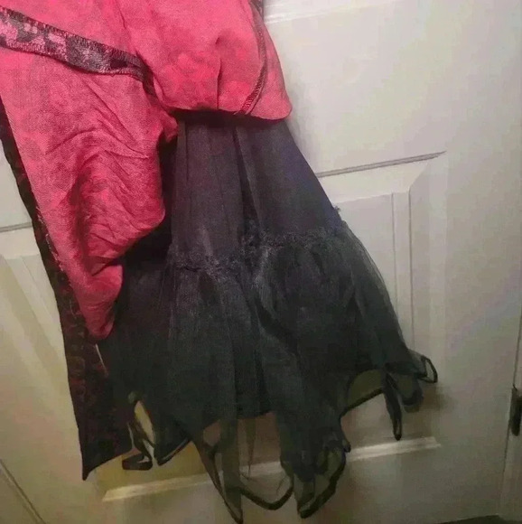 Y2k Taboo dress size 6 With adjustable straps, pull back belt, ruffled bottom. - Picture 5 of 7